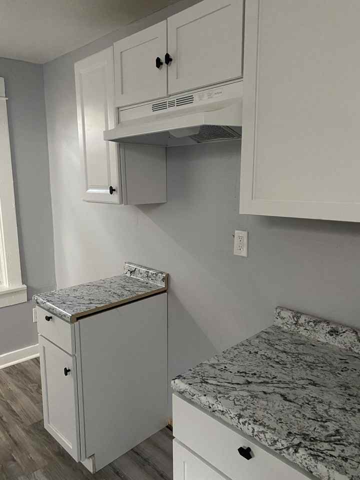 1523 Angelrodt St - Photo 6 of 11