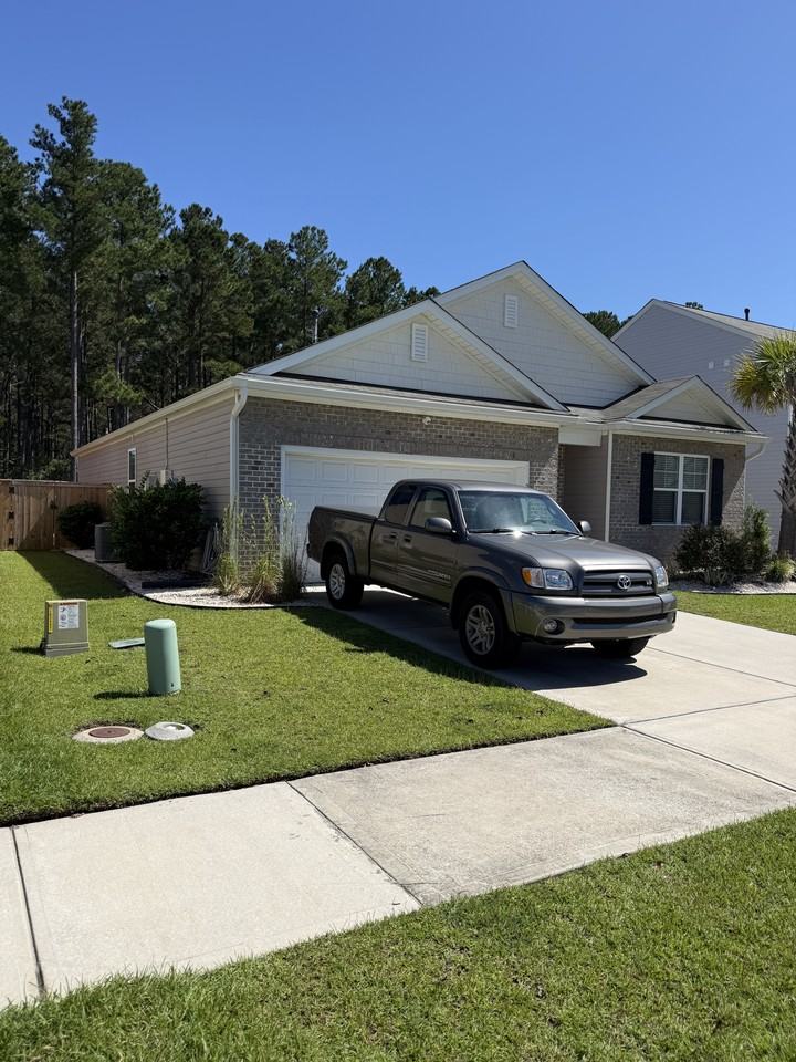 219 Greenwich Dr - Photo 3 of 22