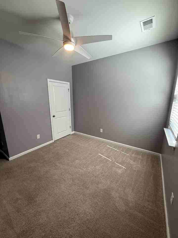 219 Greenwich Dr - Photo 7 of 22