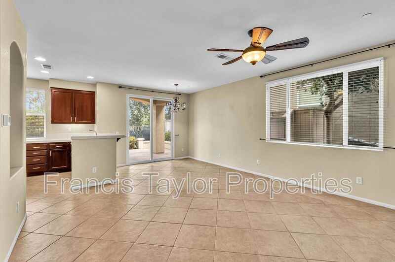 176 Aurora Ave - Photo 3 of 41
