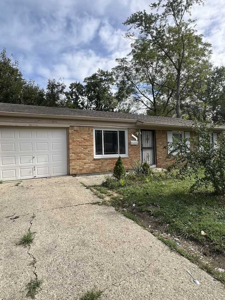 6320 Osborn Dr - Photo 2 of 11