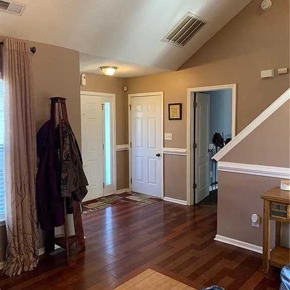 2926 Cripple Creek Ct #2922 - Photo 4 of 6