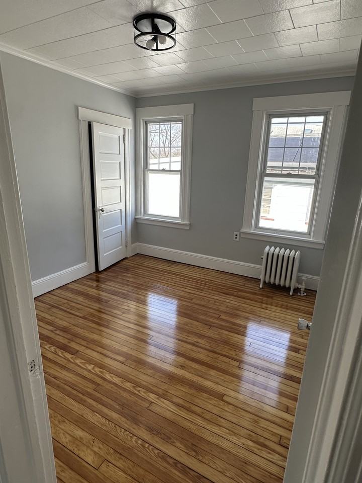 55 James St #2 - Photo 3 of 9