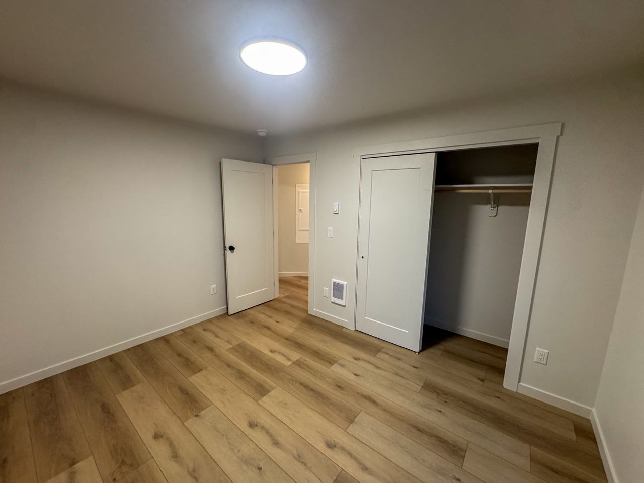 823 9th Ave W - Photo 2 of 27