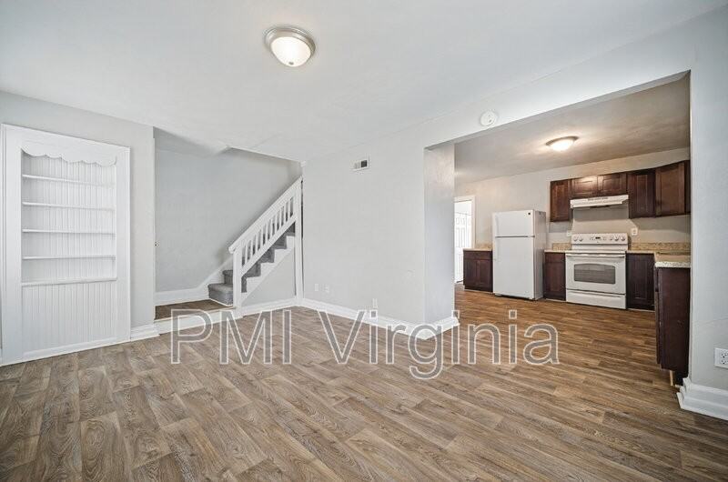 16 Connor Pl - Photo 5 of 31