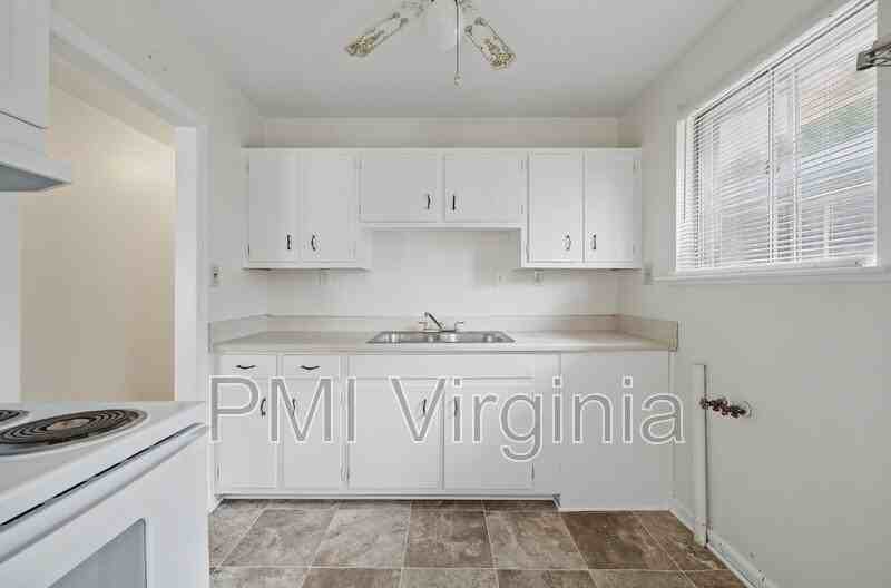 430 Greenbriar Ave - Photo 3 of 22