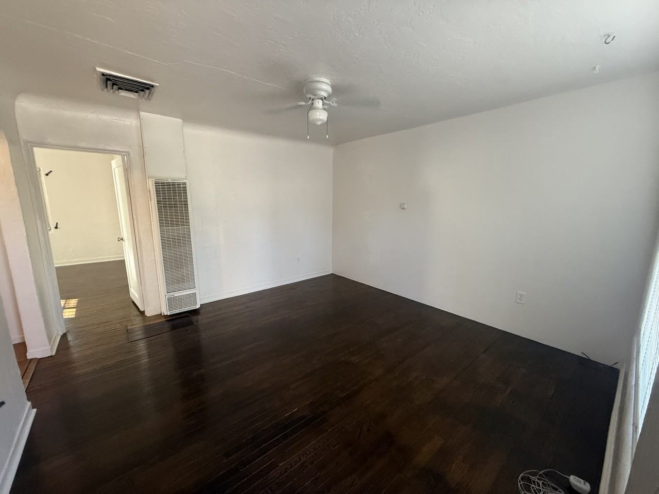 2210 Garfield Ave Se - Photo 4 of 23