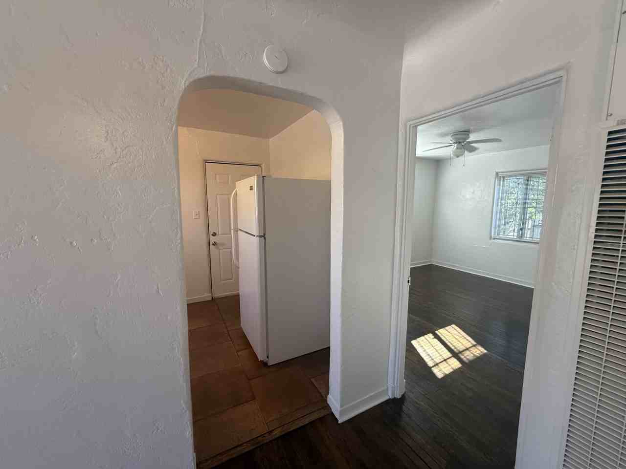 2210 Garfield Ave Se - Photo 6 of 23