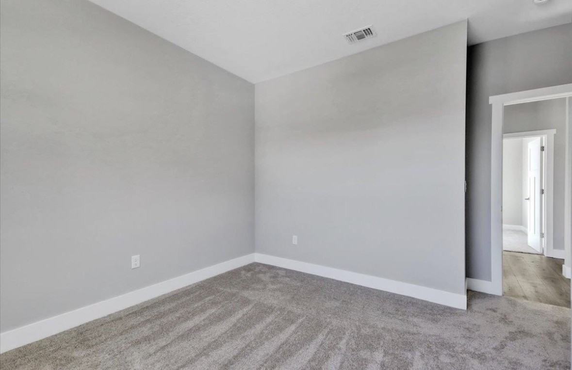 506 Liberty Ct #NA - Photo 3 of 14