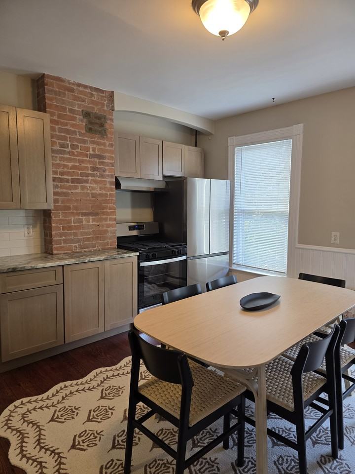 81 Edwards St #2 - Photo 4 of 19