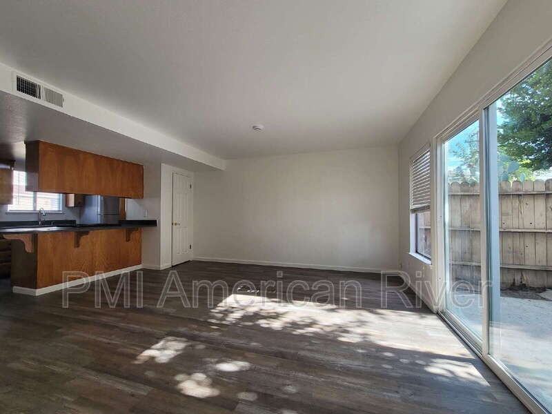 5618 Hillsdale Blvd #B - Photo 2 of 9