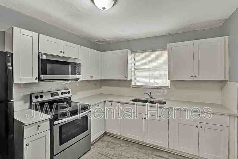 3810 Brick Rd - Photo 4 of 22