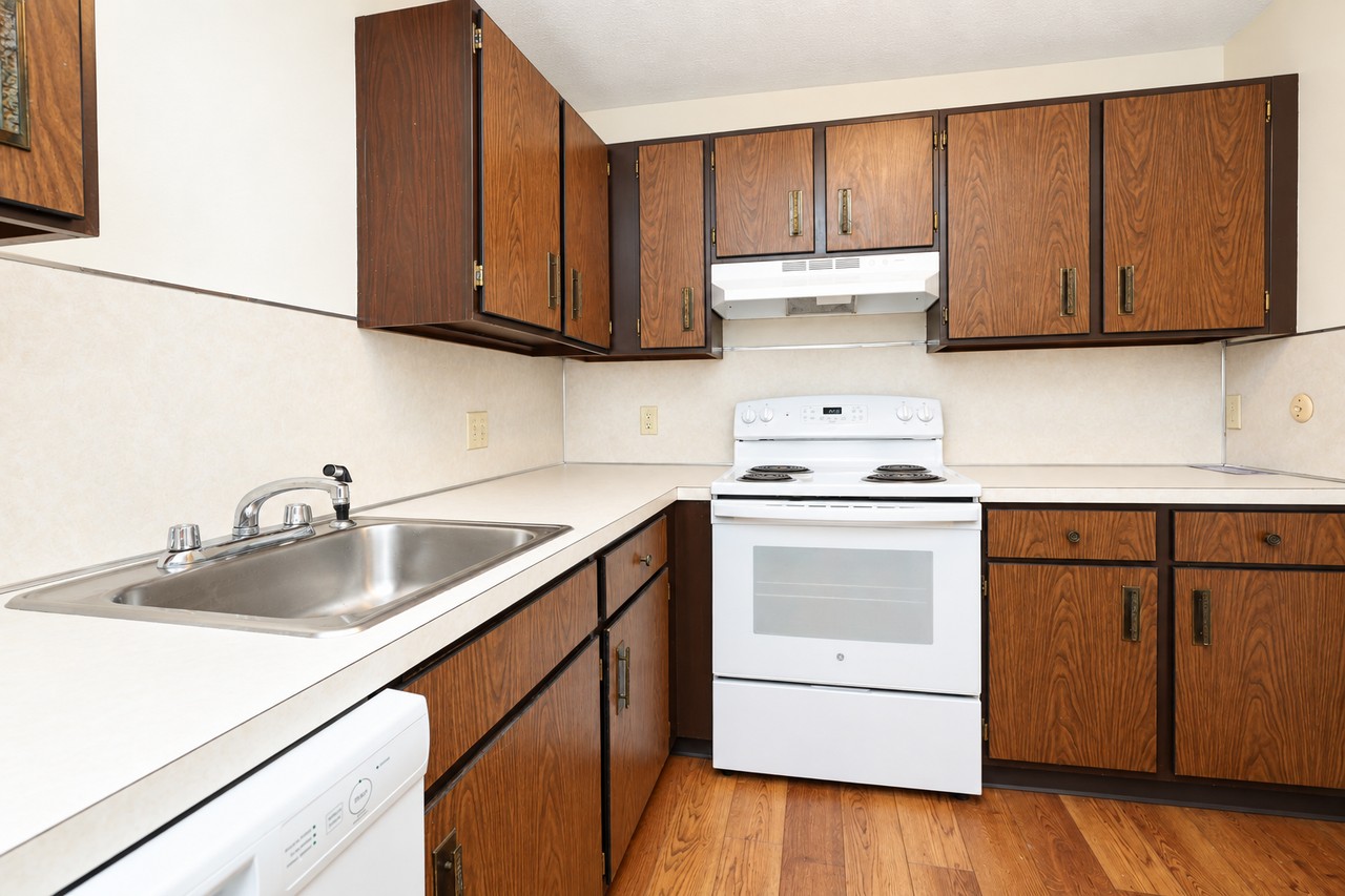 75 Elmwood Park #23 - Photo 6 of 10