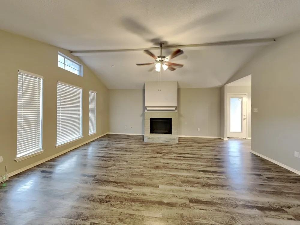 1310 Cardinal Oaks Dr #NA - Photo 2 of 9