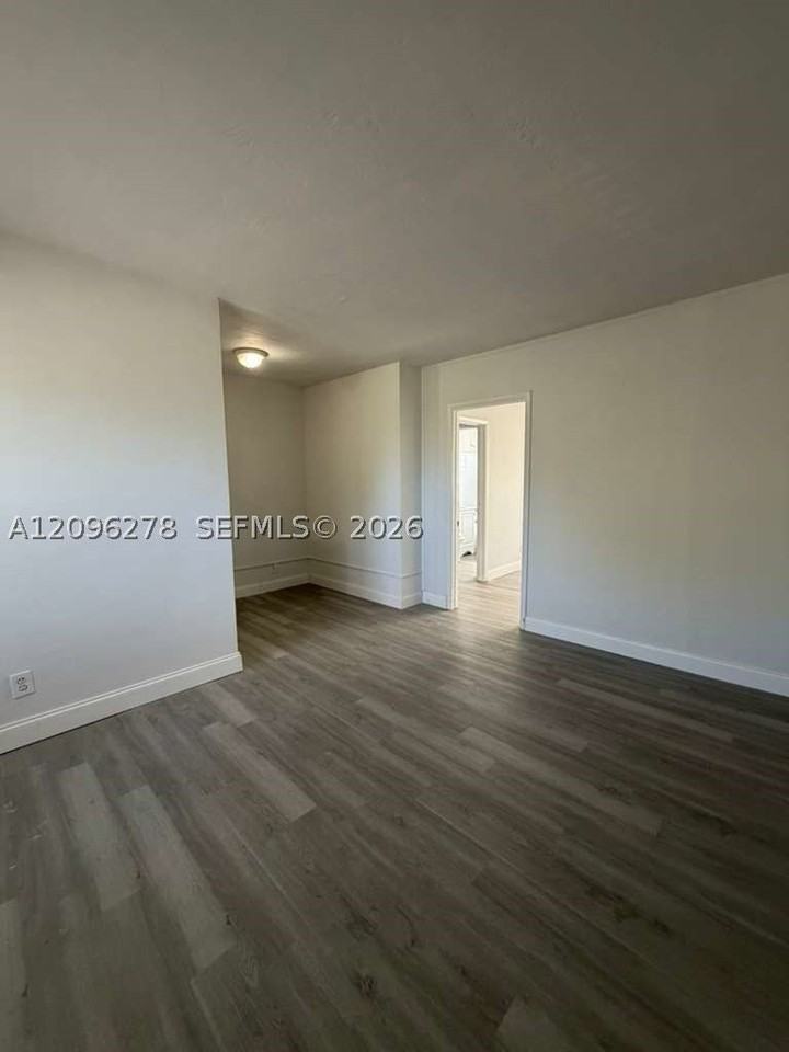 1642 Sw 7th St #5 - Photo 6 of 6