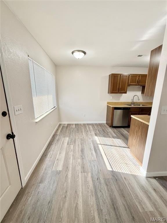 63 Peachtree Ln - Photo 5 of 14