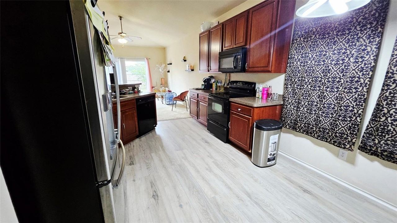 3121 Evangeline Rd - Photo 5 of 24