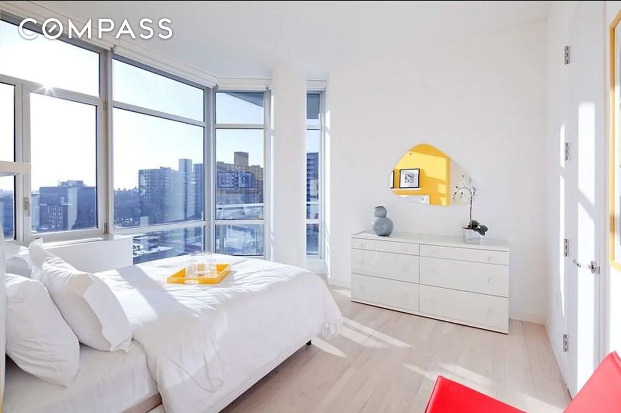 163 Washington Ave #2B - Photo 3 of 20
