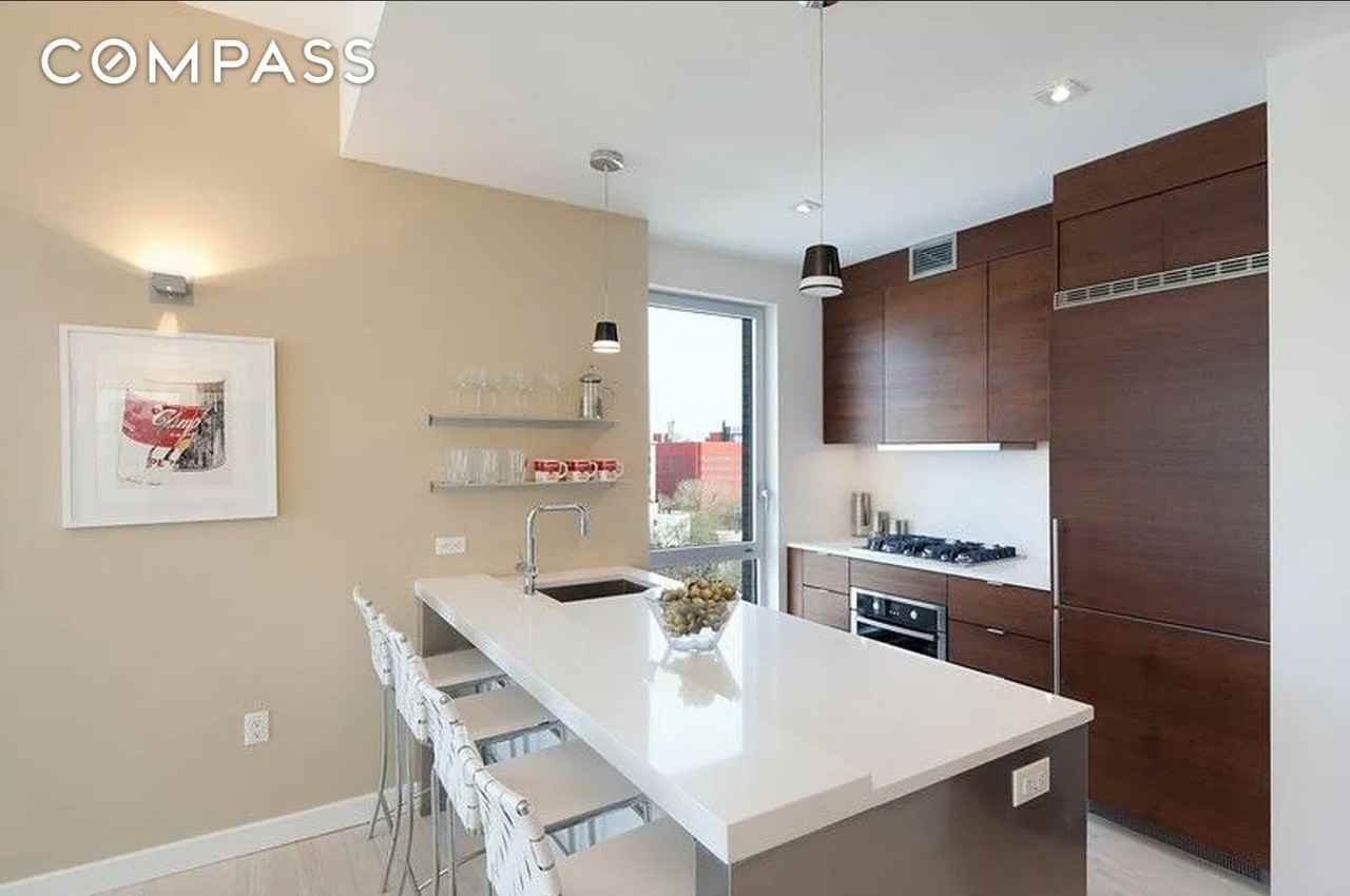 163 Washington Ave #2B - Photo 4 of 20