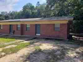 featured image of 1250 Lake Dr