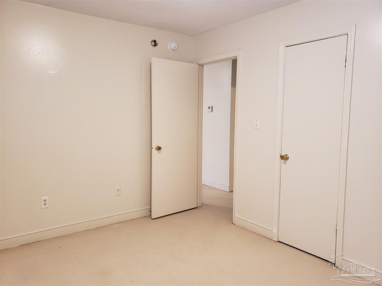 1250 Lake Dr - Photo 5 of 8