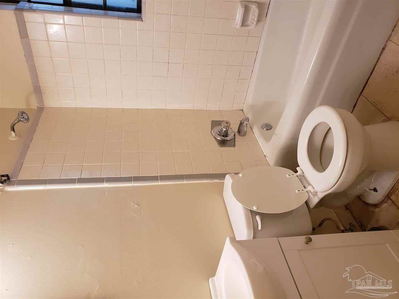 1250 Lake Dr - Photo 7 of 8
