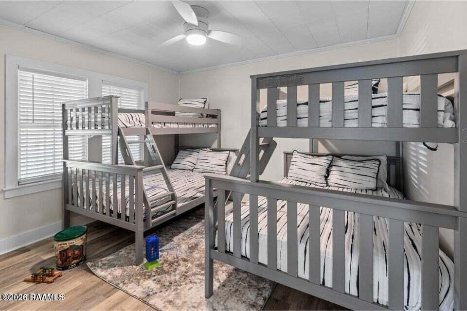 803 Grand Pointe Ave - Photo 3 of 10