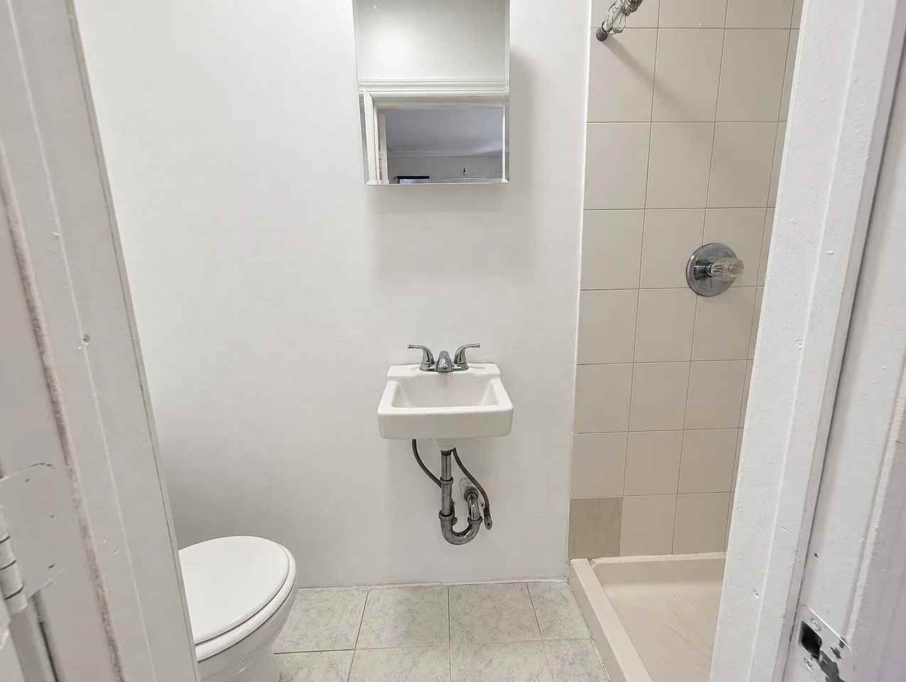 145 Franklin St #18 - Photo 5 of 5