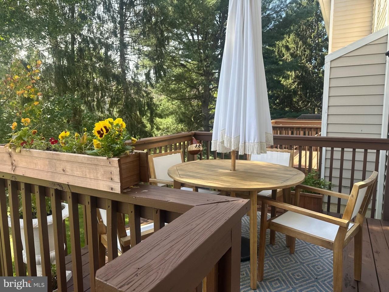 1204 N Glen Dr #1204 - Photo 3 of 21