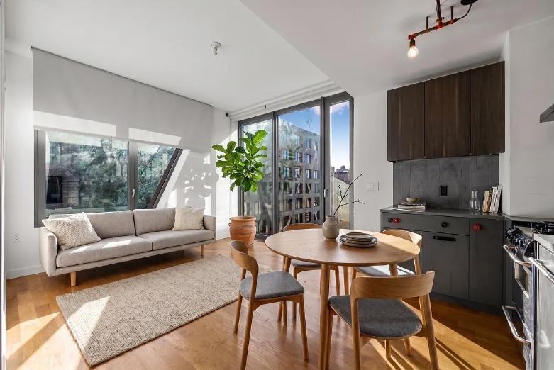 123 Melrose St #677 - Photo 4 of 8