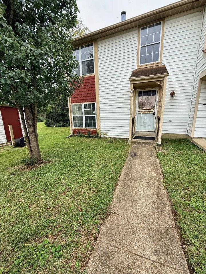 4919 Marlborough Grv - Photo 4 of 20