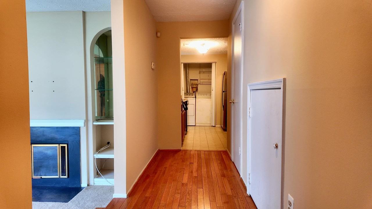 4919 Marlborough Grv - Photo 5 of 20
