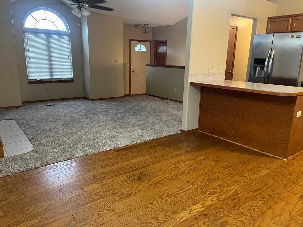5402 S Victoria Ct - Photo 7 of 11