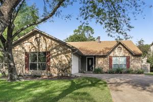 featured image of 2854 Canary Ln