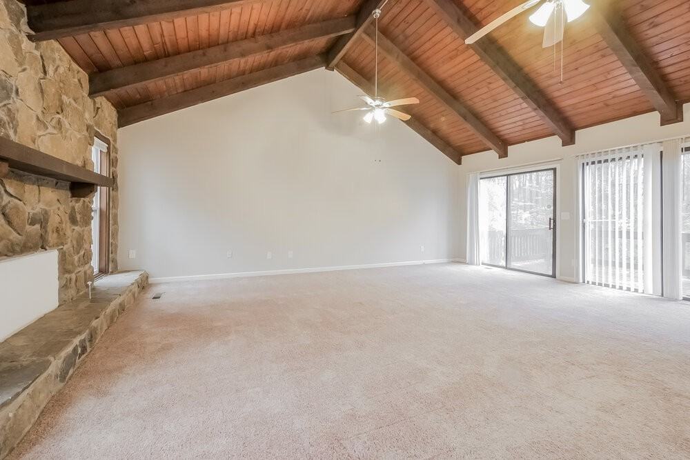 220 N Fayette Ct - Photo 4 of 25