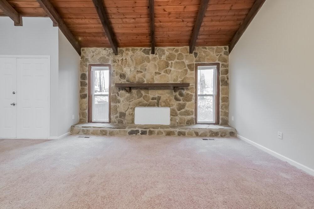 220 N Fayette Ct - Photo 6 of 25