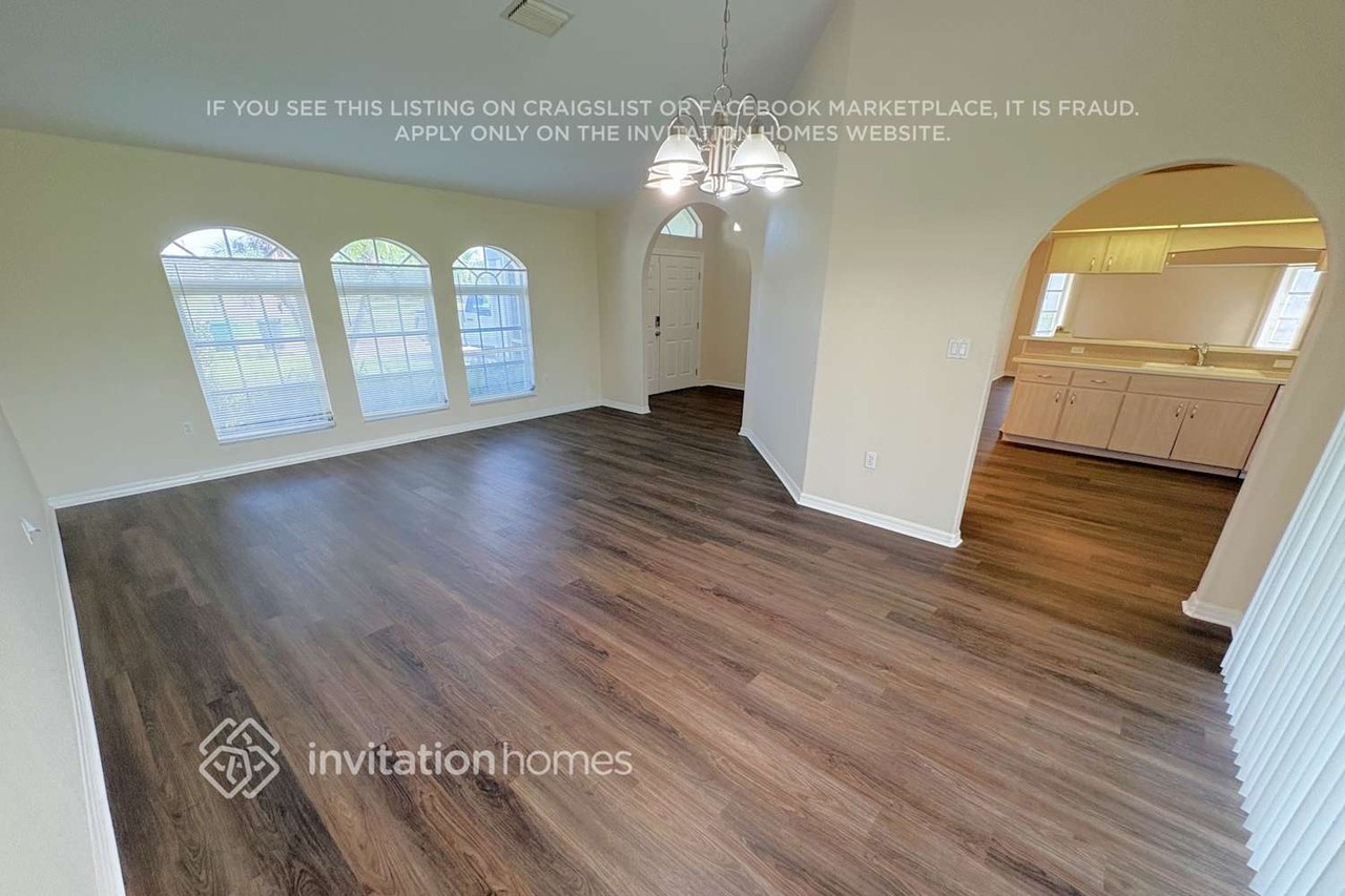 1124 Fergus Ln - Photo 2 of 12