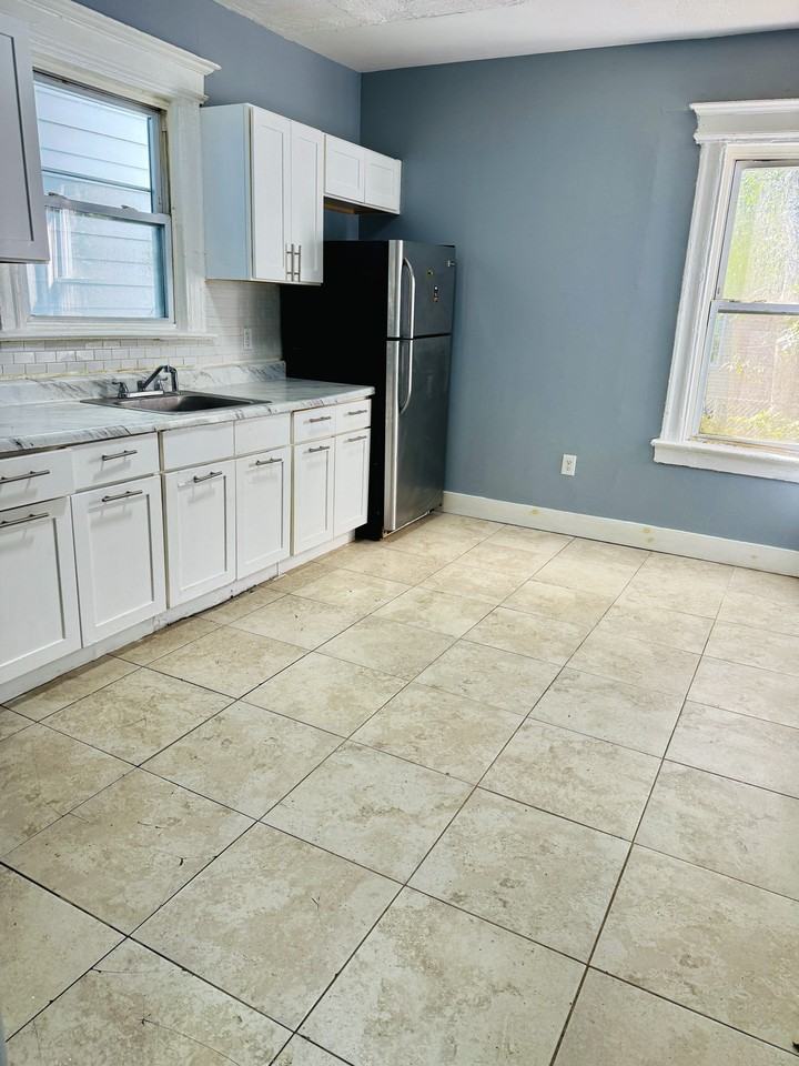 261 Amherst Street #1 - Photo 7 of 10