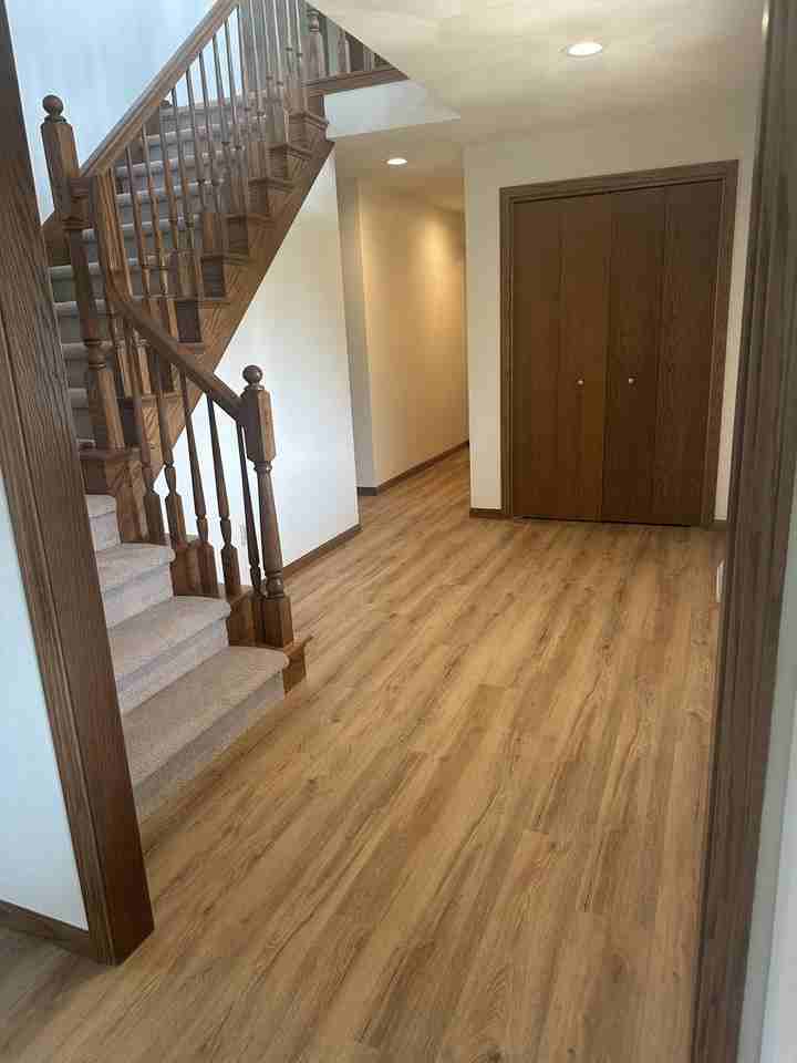 N511 Willow Crest Court - Photo 5 of 36