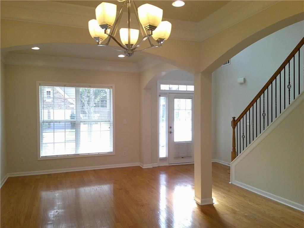2302 Jasmine Glen Dr - Photo 5 of 37