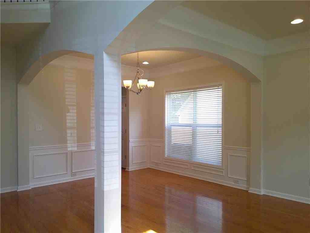 2302 Jasmine Glen Dr - Photo 7 of 37