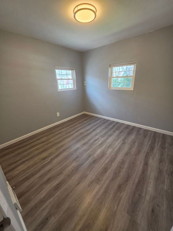 208 Hoffman Rd - Photo 7 of 8