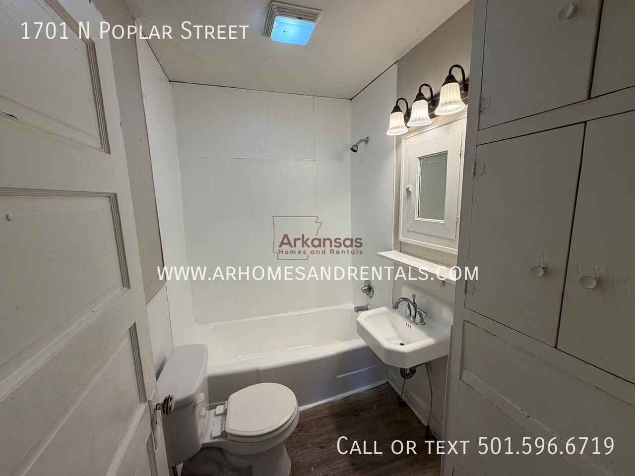 1701 N Poplar St - Photo 6 of 26