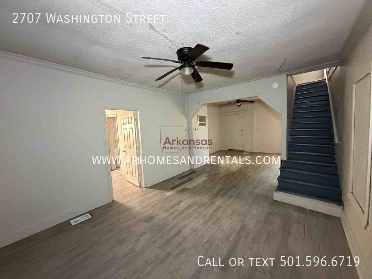 2707 Washington St - Photo 2 of 14