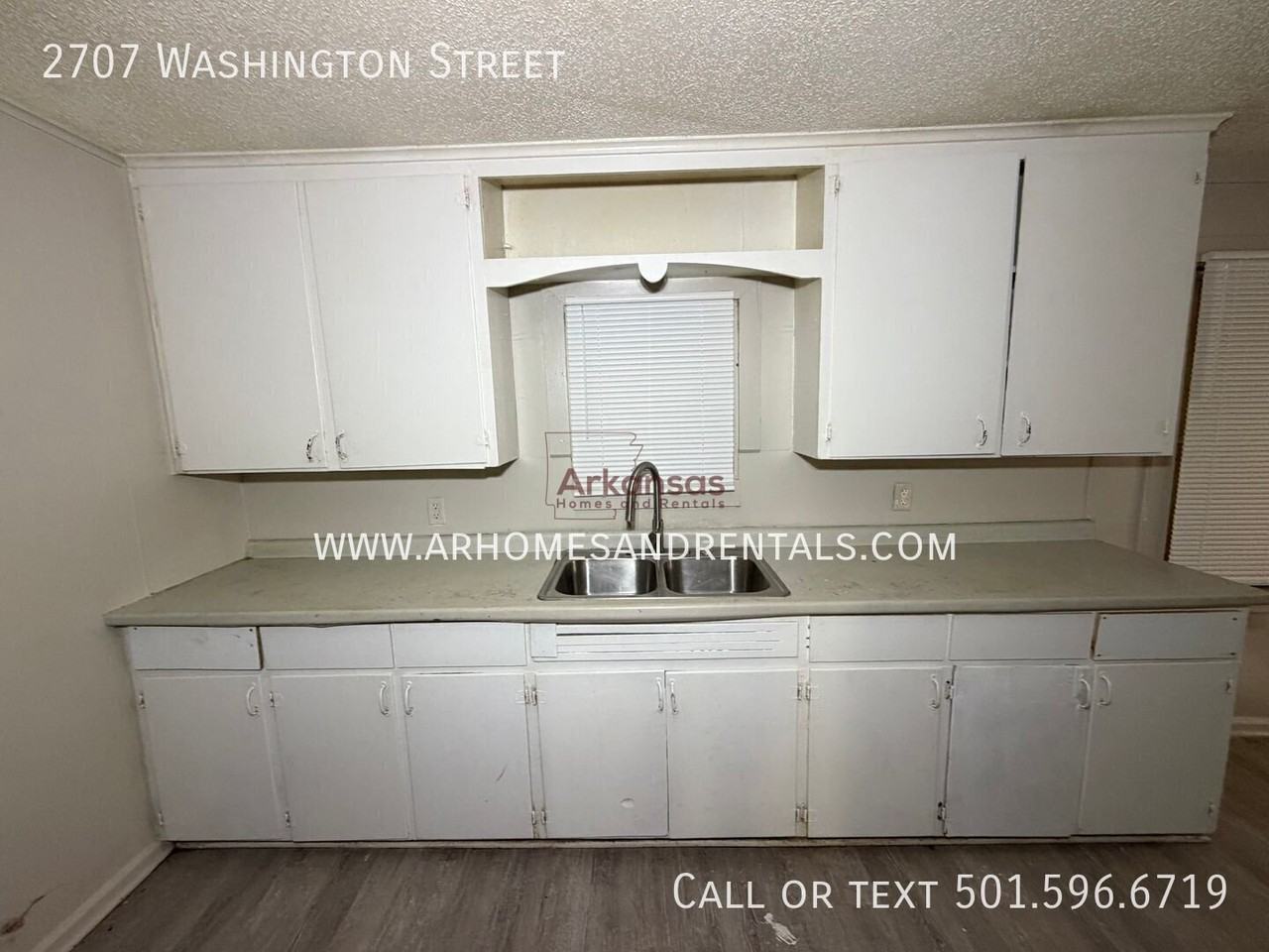 2707 Washington St - Photo 5 of 14