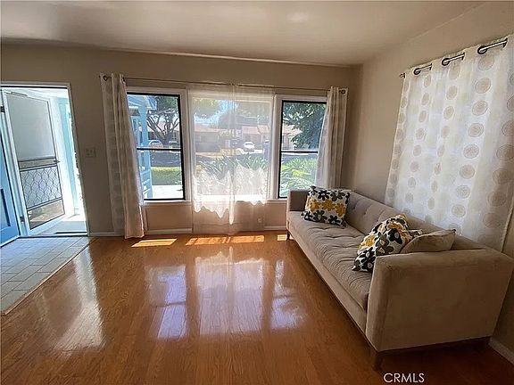 4348 Vinton Avenue - Photo 2 of 5