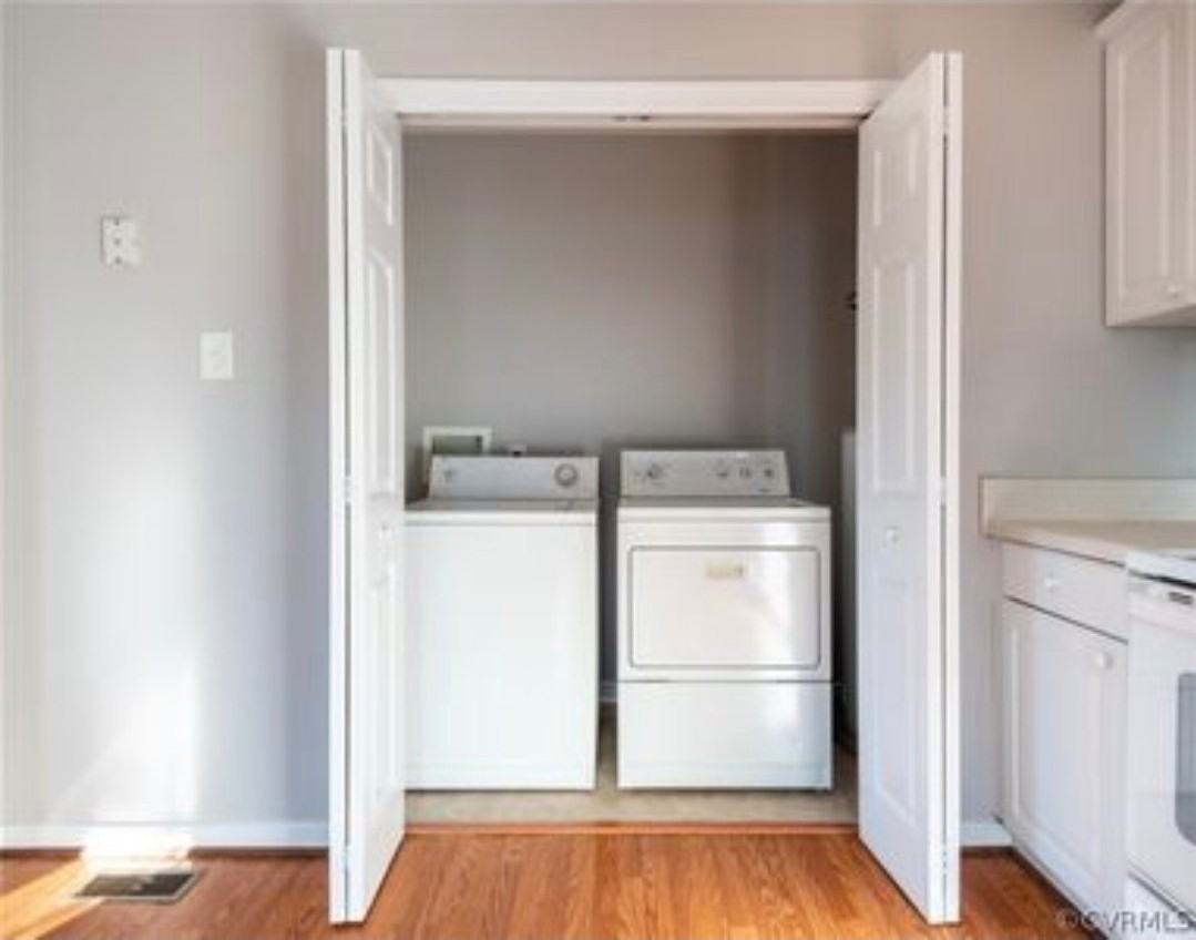 448 Mill Run Ave - Photo 3 of 8