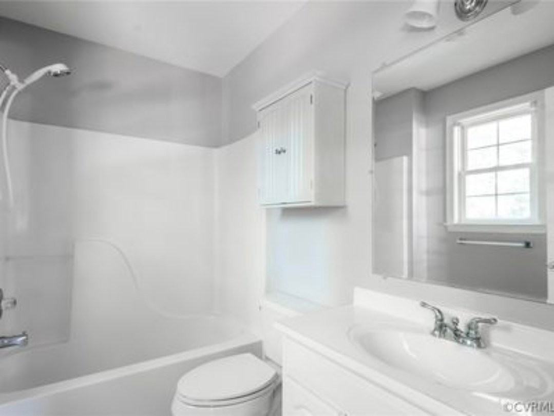 448 Mill Run Ave - Photo 5 of 8