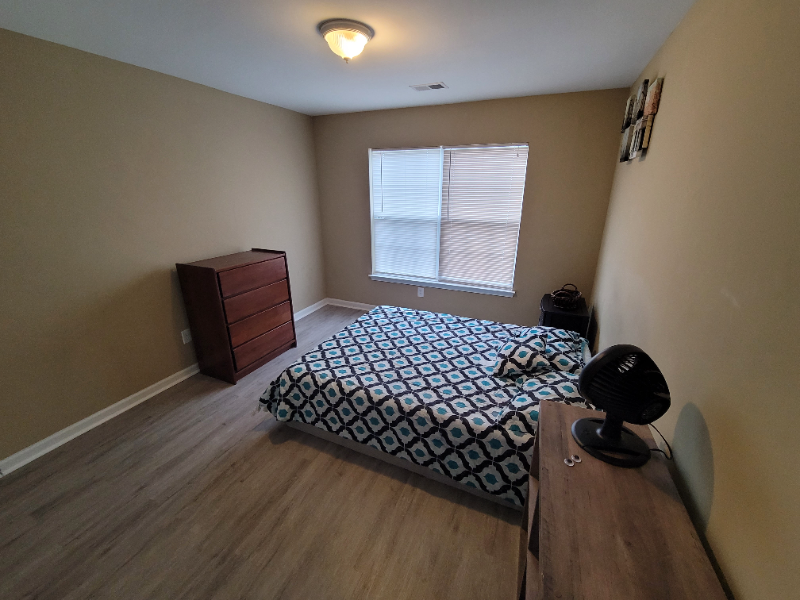 2510 Stadium Dr #C - Photo 4 of 8