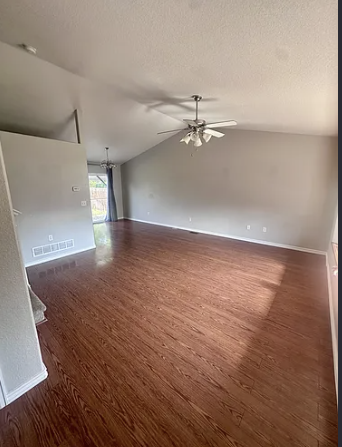 93 Arapaho St - Photo 2 of 16